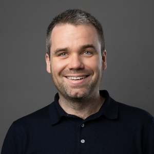 Lewis Harper headshot
